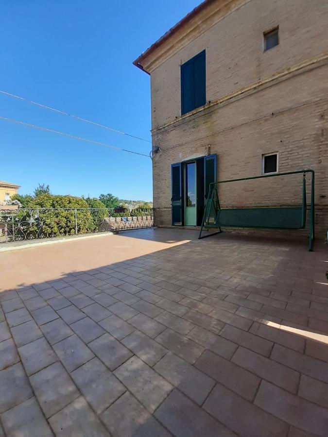 Palazzo Tuemi Castelplanio Exterior foto
